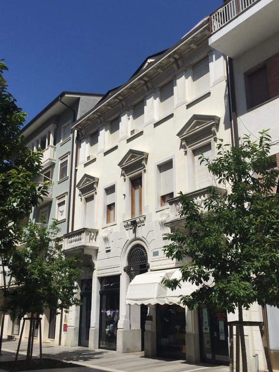 Residence Eleonora Градо Екстер'єр фото